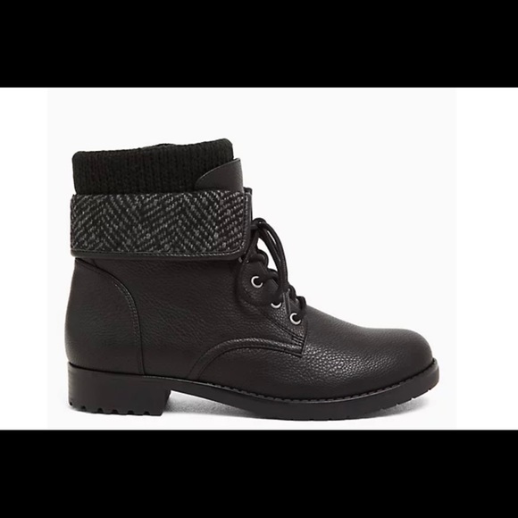 Boots - Picture 2 of 6